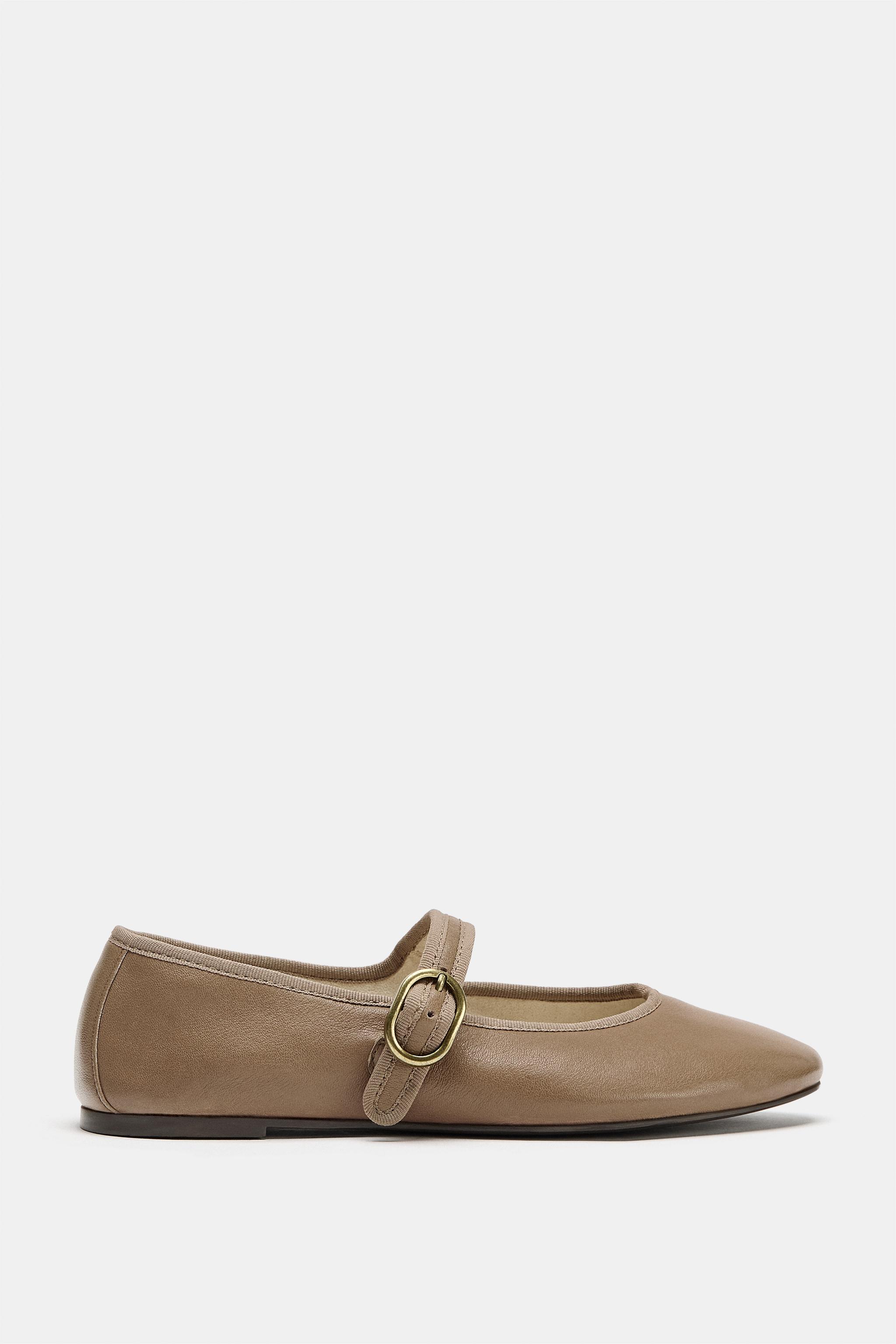 LEATHER BUCKLED BALLET FLATS
